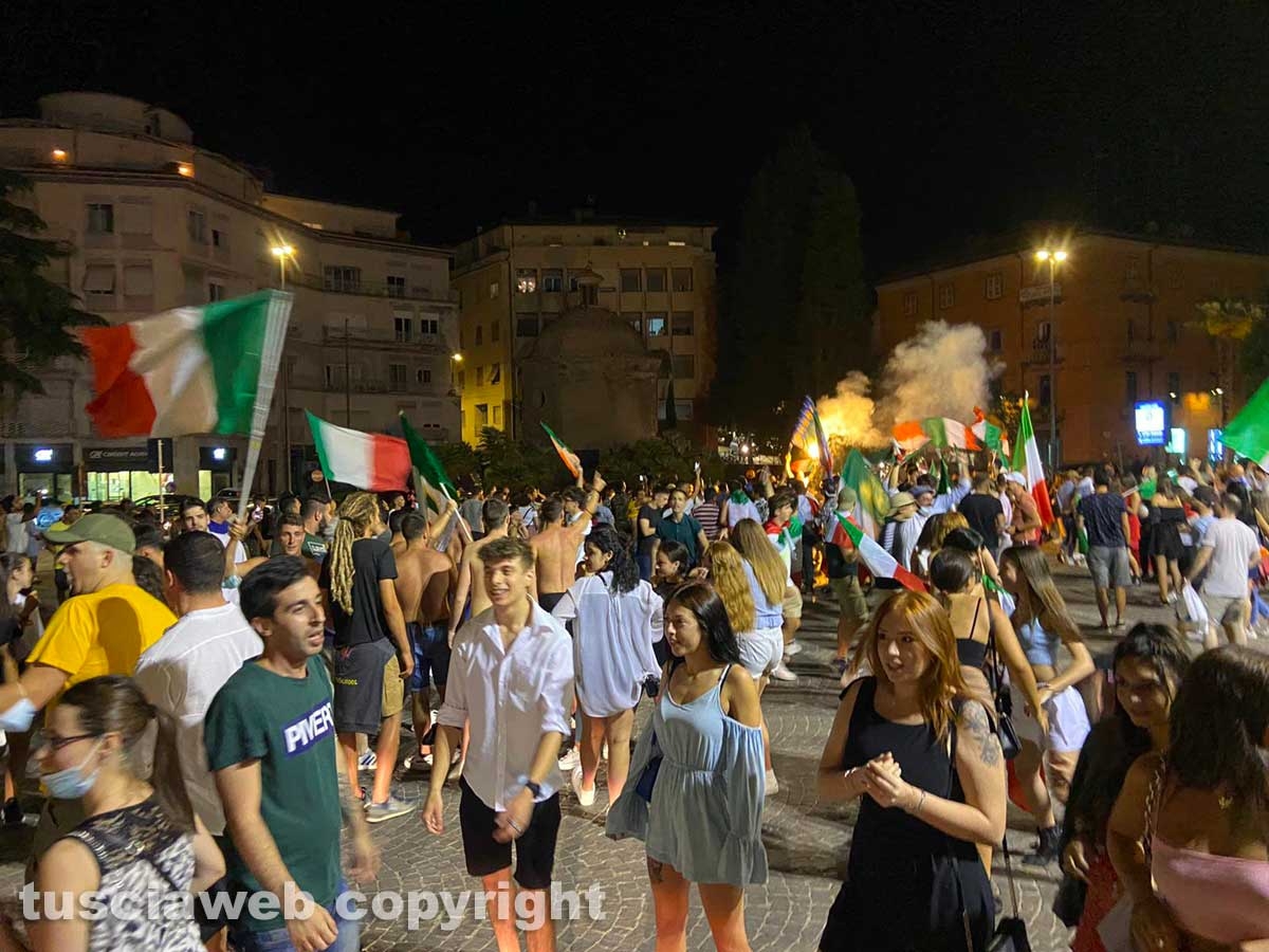 Al Sacrario esplode la festa