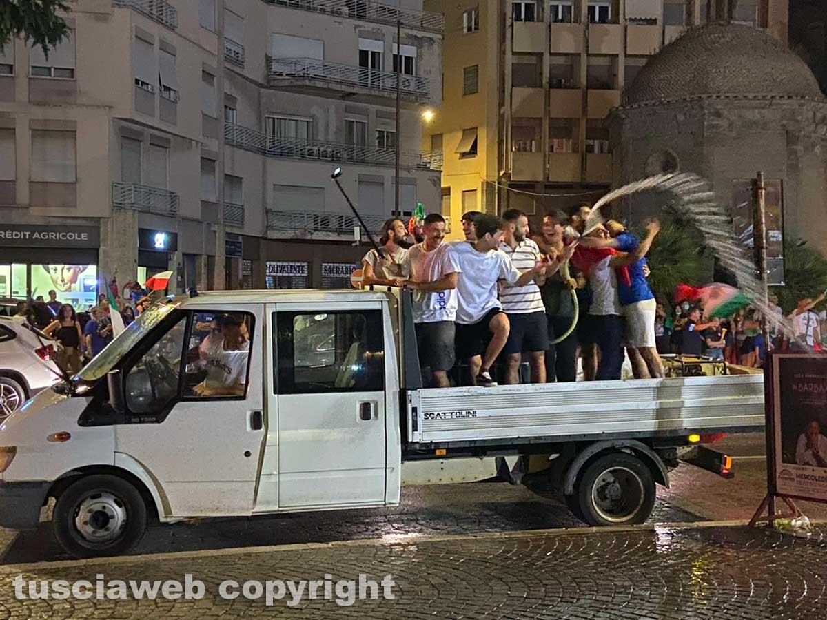 Al Sacrario esplode la festa