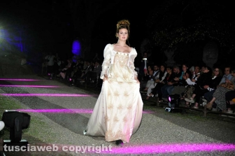 Al Sacro bosco sfilano gli abiti rinascimentali