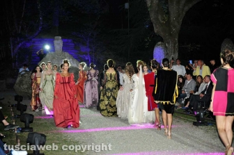 Al Sacro bosco sfilano gli abiti rinascimentali
