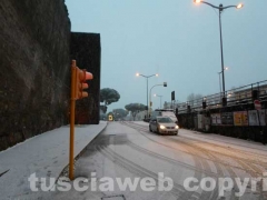 Alba con la neve a Viterbo