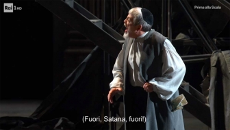 Milano - Alfonso Antoniozzi in scena nella Tosca alla Scala