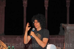 Allevi incanta una immensa platea