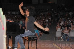 Allevi incanta una immensa platea