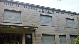 Alloggio abusivo nelle ex Terme Inps
