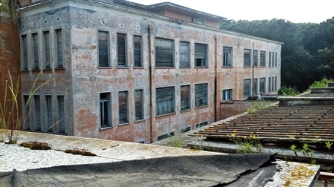Alloggio abusivo nelle ex Terme Inps
