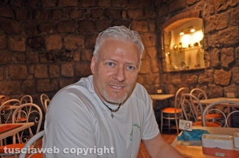 Roberto Zena - proprietario l'antica latteria - Bottega storica - Viterbo