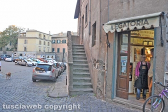 Viterbo - Antica legatoria Viali - Hans Rainer Kolb e Lucia Arena