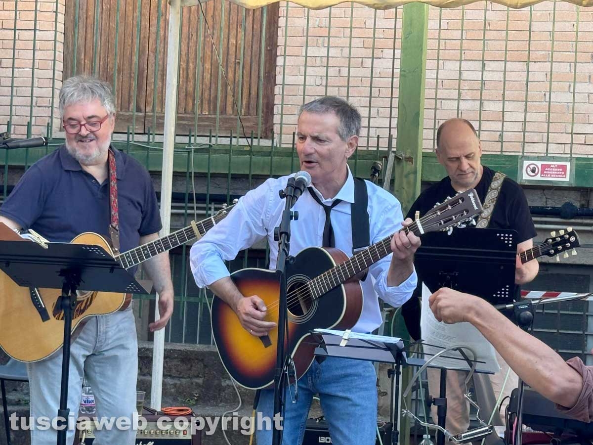 Viterbo - Antonello Ricci e Adriana Paolini si sposano ed è festa - Lo Spiffero con Dario Tredicucci, Massimo Giacci e Silvio Ciapica