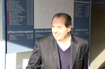 Antonio Di Pietro in tribunale a Viterbo