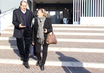 Antonio Di Pietro in tribunale a Viterbo con il suo avvocato Maria Raffaella Talotta
