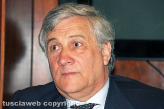 Antonio Tajani a spasso in città