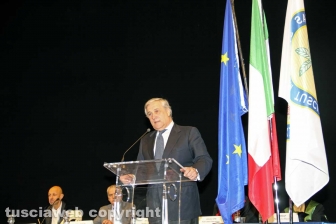 Antonio Tajani consegna le lauree all'Unitus