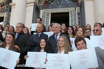 Antonio Tajani consegna le lauree all'Unitus