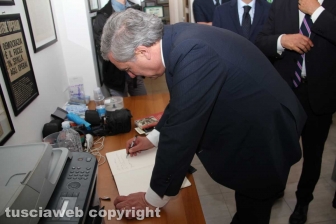 Antonio Tajani nella redazione di Tusciaweb