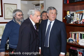 Antonio Tajani nella redazione di Tusciaweb