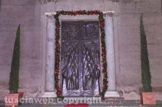 Viterbo - Aperta la porta santa del Giubileo