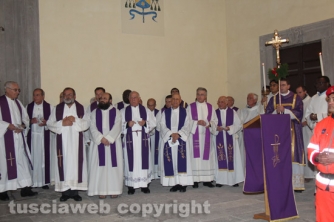 Viterbo - Aperta la porta santa del Giubileo