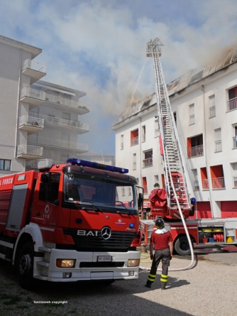 Appartamenti in fiamme in centro