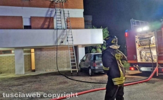 Viterbo - Incendio in via Monte Amiata