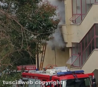 Monterosi - Appartamento in fiamme