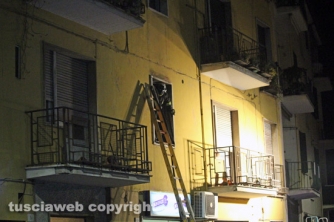 Viterbo - Appartamento in fiamme
