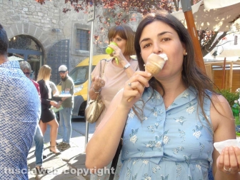 Apre la gelateria CreamItaly