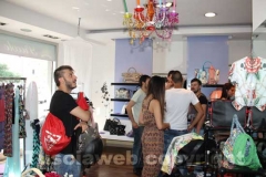 Apre \"Piccole donne\" a piazza della Rocca