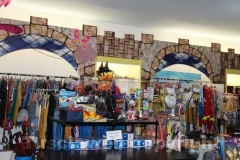 Apre \"Piccole donne\" a piazza della Rocca