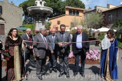 Il taglio del nastro