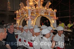 Archi lucenti in trionfo