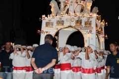 Archi lucenti in trionfo