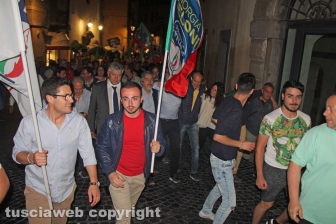 Arena sindaco, la festa in piazza