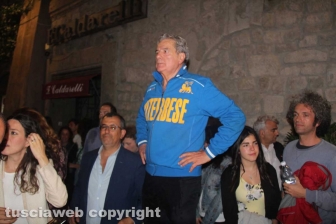 Arena sindaco, la festa in piazza