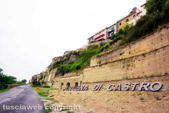 Arlena di Castro