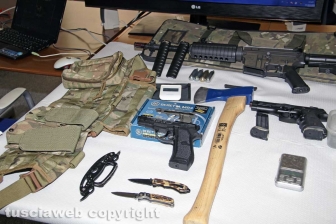 Armi, ordigni ed esplosivo: l'arresto di Denis Illarionov