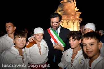 Santa Rosa - Il trasporto di Armonia celeste illumina il quartiere Pilastro - Il sindaco di Bolsena Andrea Di Sorte