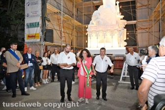 Santa Rosa - Il trasporto di Armonia celeste illumina il quartiere Pilastro -La sindaca Chiara Frontini