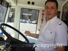 Il sindaco Marini alla guida del bus elettrico