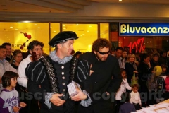 13esimo anniversario del centro commerciale Tuscia -Il Moralizzatore (Filippo Roma) e il Supermenestrello (Andrea Agresti)