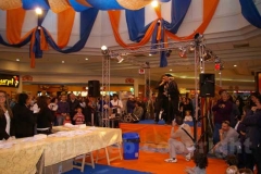 13esimo anniversario del centro commerciale Tuscia -Il Moralizzatore (Filippo Roma) e il Supermenestrello (Andrea Agresti)