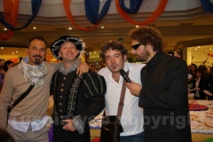 13esimo anniversario del centro commerciale Tuscia -Il Moralizzatore (Filippo Roma) e il Supermenestrello (Andrea Agresti)