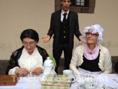 Il flashmob contro l\'arsenico a piazza del Comune