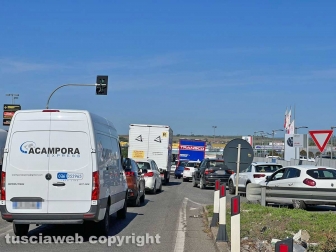 Viterbo - Asfaltatura Cassia Nord - Traffico in tilt