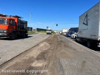 Viterbo - Asfaltatura Cassia Nord - Traffico in tilt