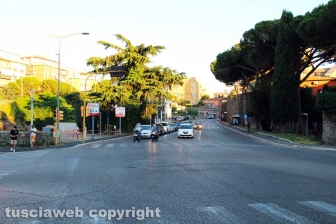 L'allestimento dell'esposizione fotografica At Home