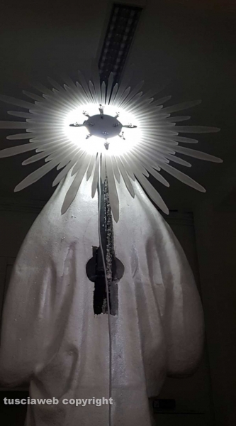 Aureola e luci le novità di Gloria