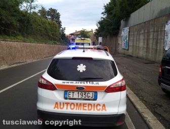Auto contro apetto