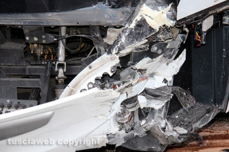 Auto contro bus sulla Cimina