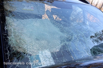 Auto contro bus sulla Cimina